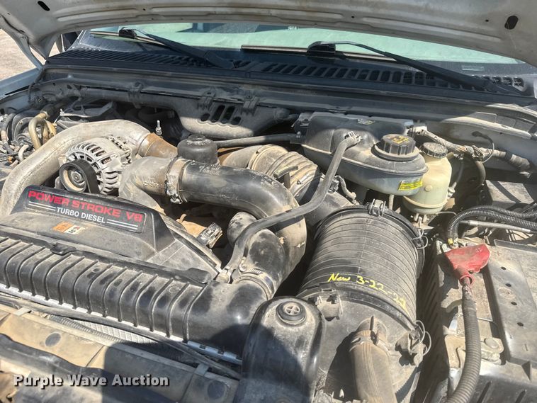 image for item ER2244 2005 Ford F550 truck cab and chassis