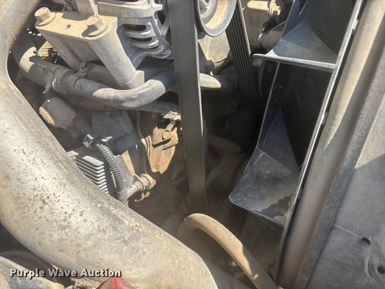 image for item ER2244 2005 Ford F550 truck cab and chassis