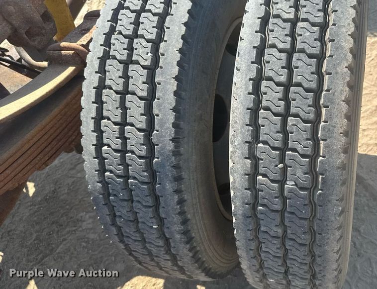 image for item ER2244 2005 Ford F550 truck cab and chassis