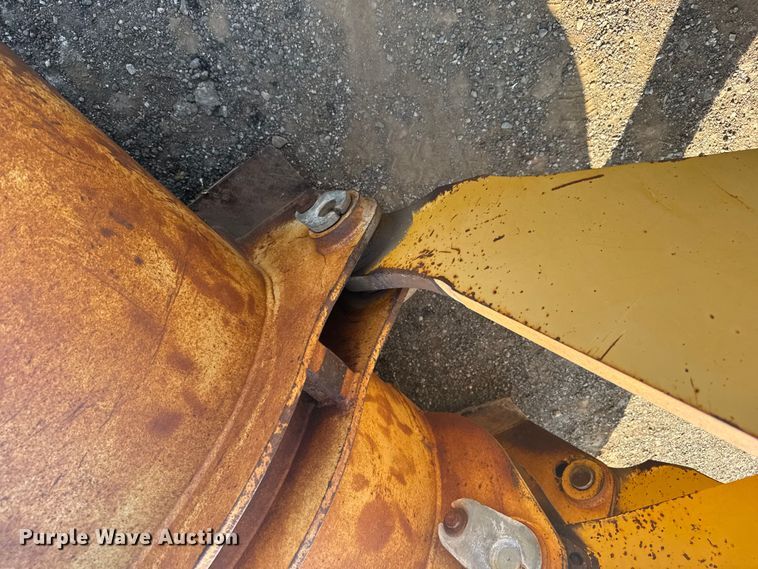 image for item ER2246 2001 John Deere 544H wheel loader