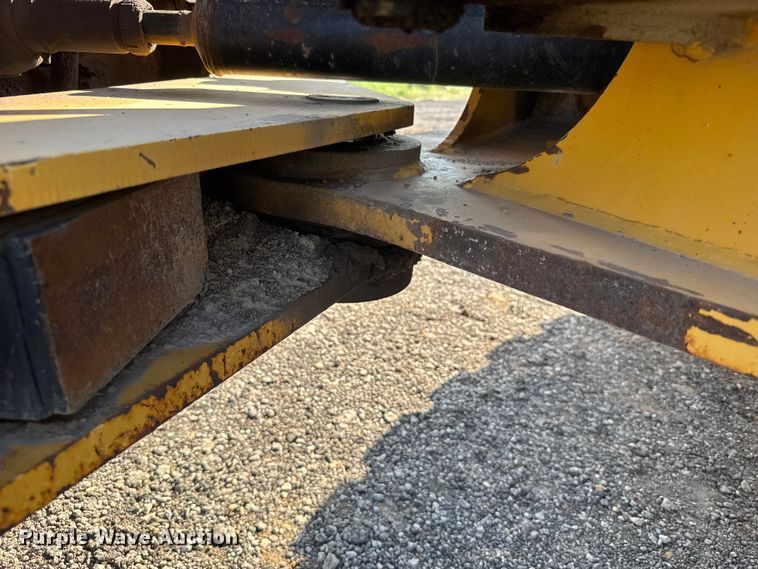 image for item ER2246 2001 John Deere 544H wheel loader