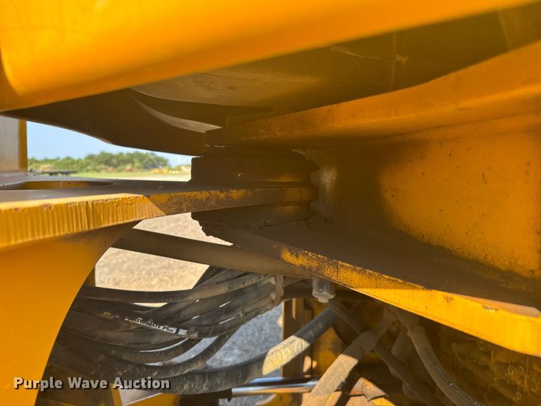 image for item ER2246 2001 John Deere 544H wheel loader