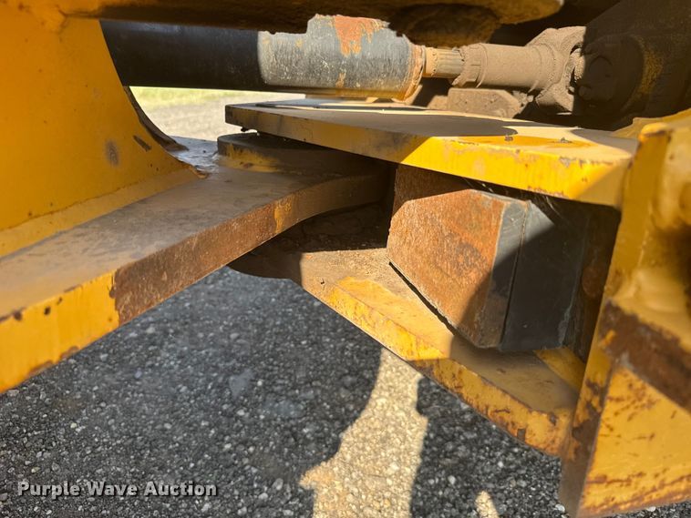image for item ER2246 2001 John Deere 544H wheel loader