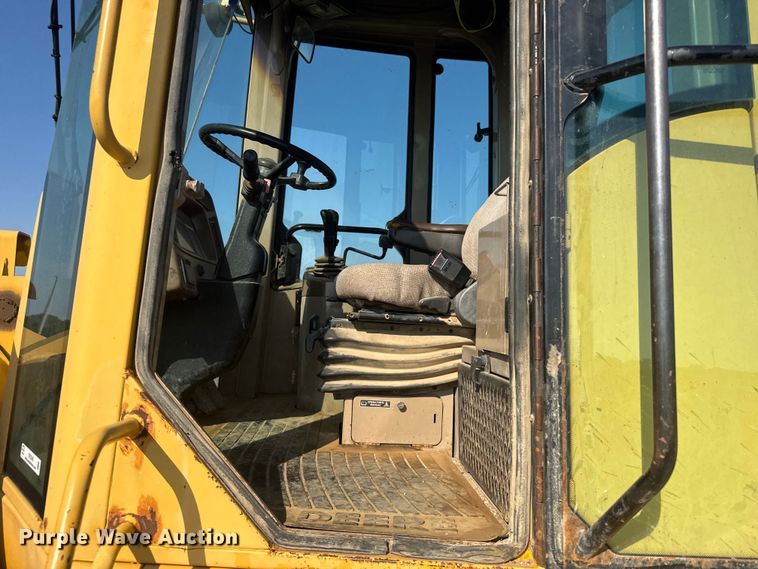 image for item ER2246 2001 John Deere 544H wheel loader