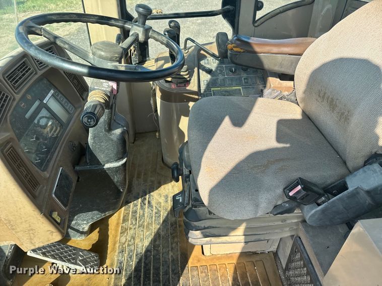 image for item ER2246 2001 John Deere 544H wheel loader