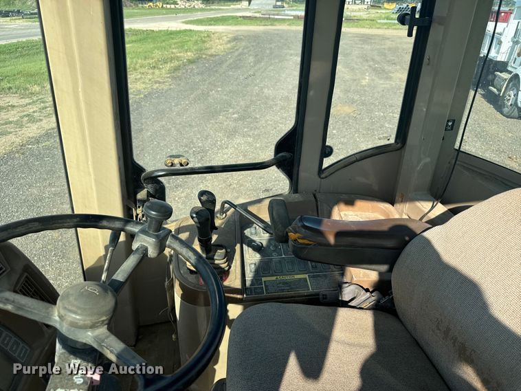 image for item ER2246 2001 John Deere 544H wheel loader