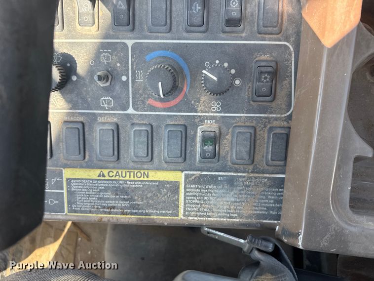 image for item ER2246 2001 John Deere 544H wheel loader