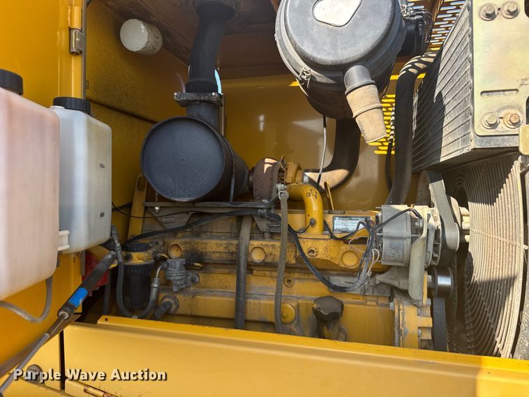 image for item ER2246 2001 John Deere 544H wheel loader