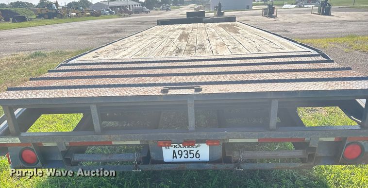 image for item ER2247 1997 Hillsboro equipment trailer
