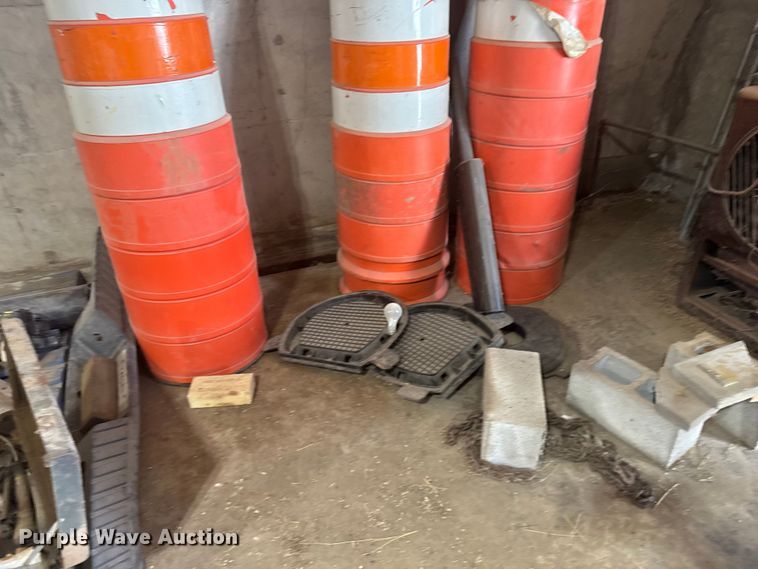 image for item ER2249 Road safety equipment