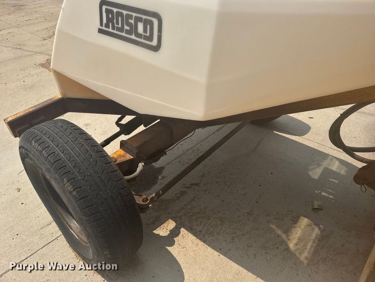 image for item ER2252 1998 Rosco RB-48 broom