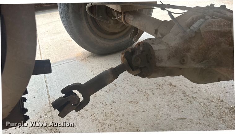 image for item ER2252 1998 Rosco RB-48 broom