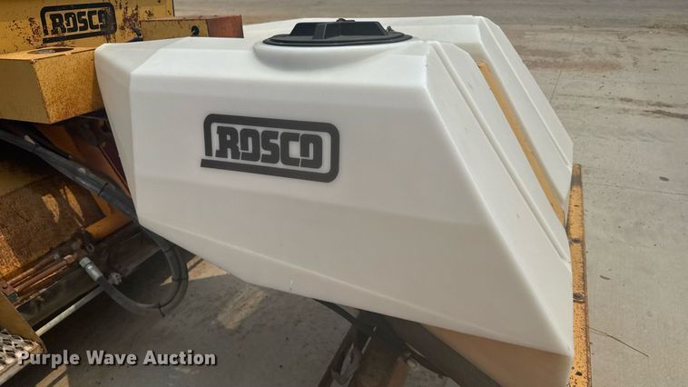 image for item ER2252 1998 Rosco RB-48 broom