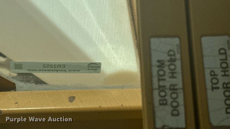 image for item ER2252 1998 Rosco RB-48 broom