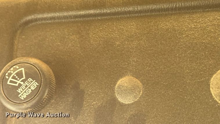 image for item ER2252 1998 Rosco RB-48 broom