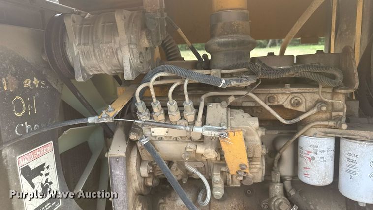 image for item ER2252 1998 Rosco RB-48 broom