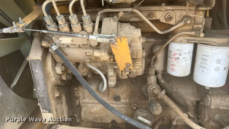 image for item ER2252 1998 Rosco RB-48 broom