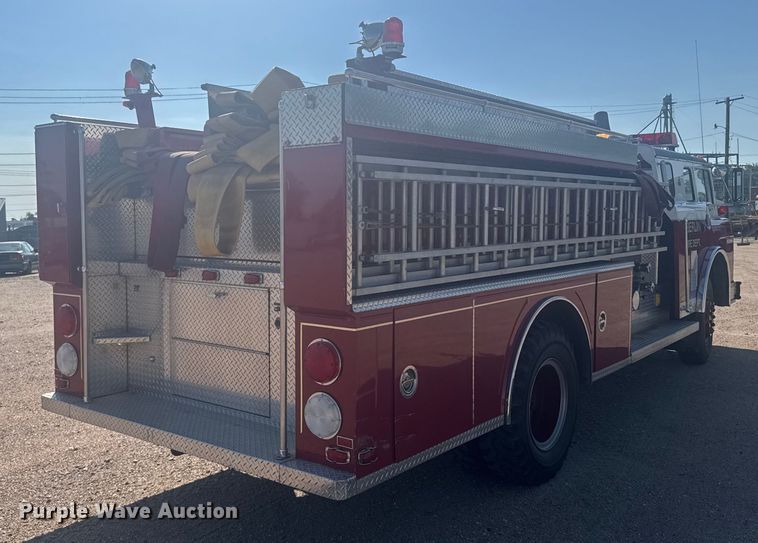 image for item ER2253 1979 Ford F900 pumper fire truck