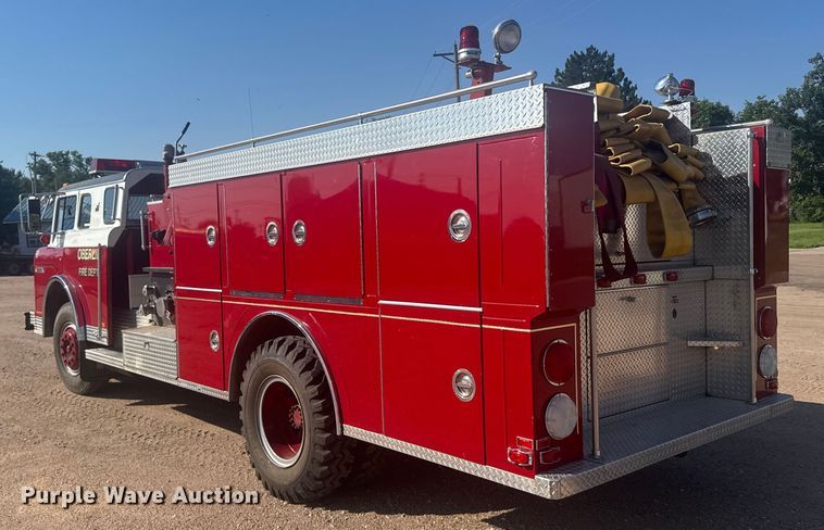 image for item ER2253 1979 Ford F900 pumper fire truck