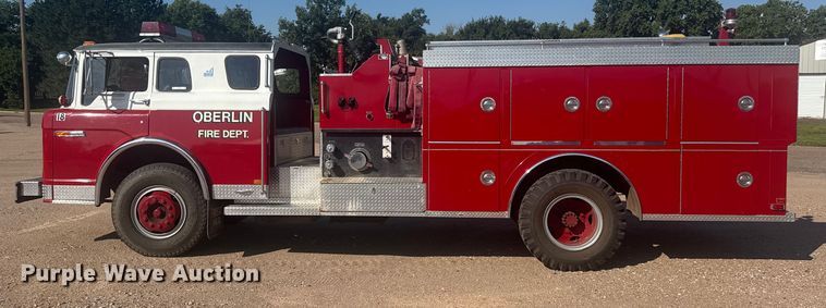 image for item ER2253 1979 Ford F900 pumper fire truck