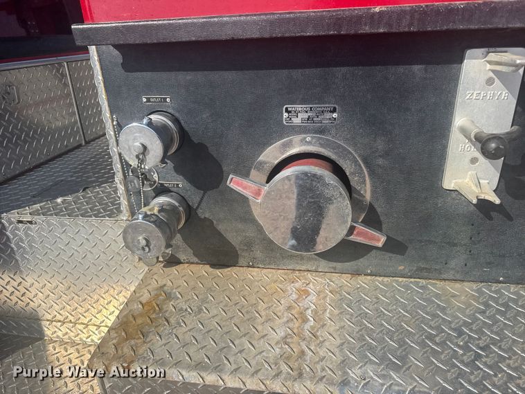 image for item ER2253 1979 Ford F900 pumper fire truck
