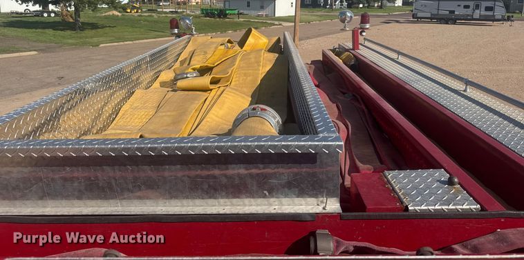 image for item ER2253 1979 Ford F900 pumper fire truck