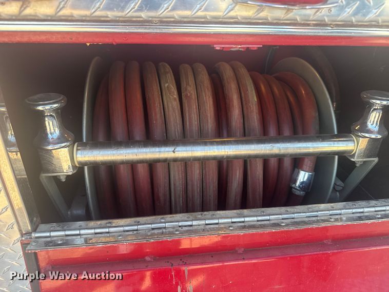 image for item ER2253 1979 Ford F900 pumper fire truck