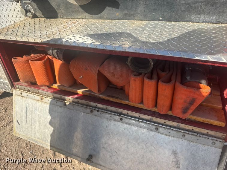 image for item ER2253 1979 Ford F900 pumper fire truck