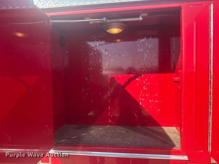 image for item ER2253 1979 Ford F900 pumper fire truck