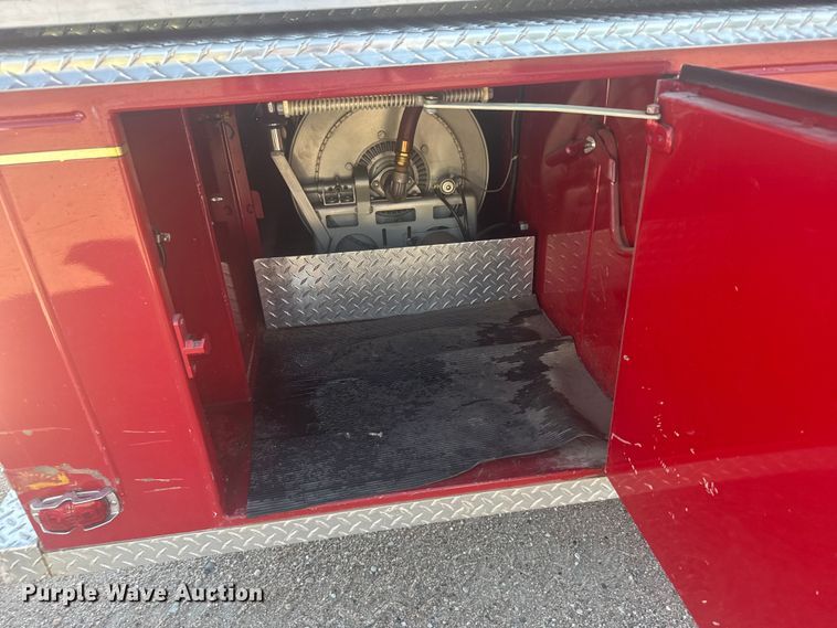 image for item ER2253 1979 Ford F900 pumper fire truck