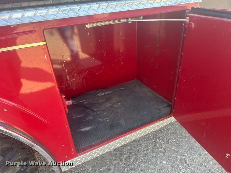 image for item ER2253 1979 Ford F900 pumper fire truck