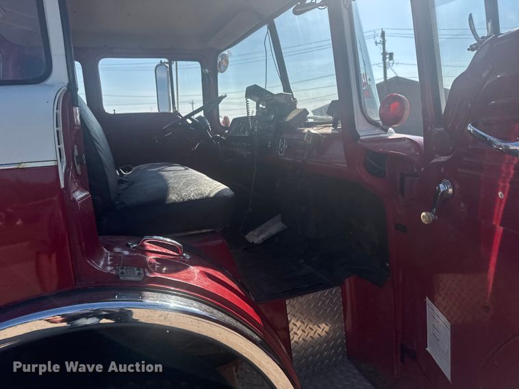 image for item ER2253 1979 Ford F900 pumper fire truck