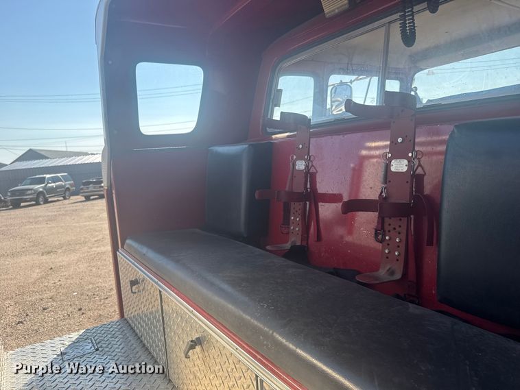 image for item ER2253 1979 Ford F900 pumper fire truck