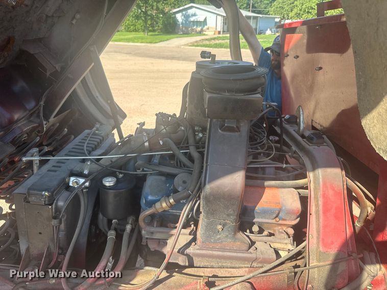 image for item ER2253 1979 Ford F900 pumper fire truck