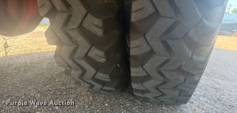 image for item ER2253 1979 Ford F900 pumper fire truck