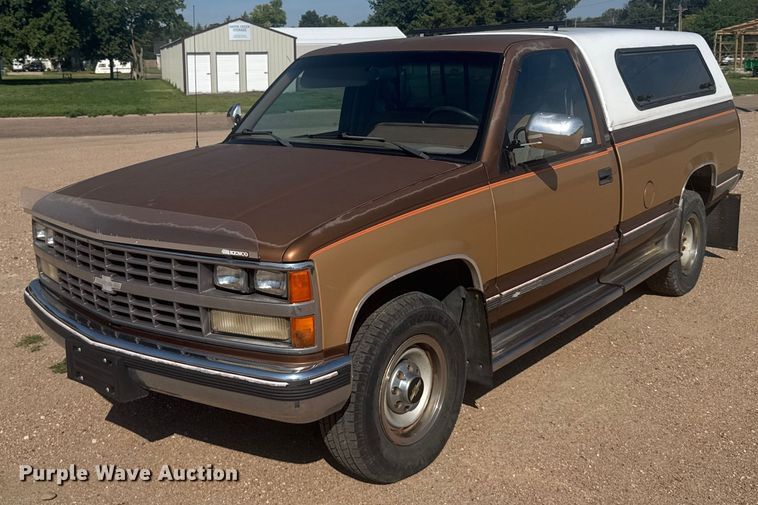 image for item ER2254 1989 Chevrolet C2500 pickup truck