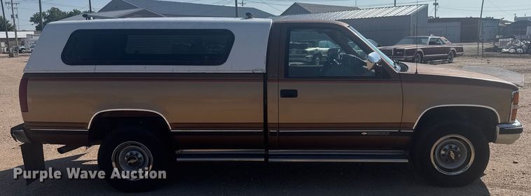 image for item ER2254 1989 Chevrolet C2500 pickup truck