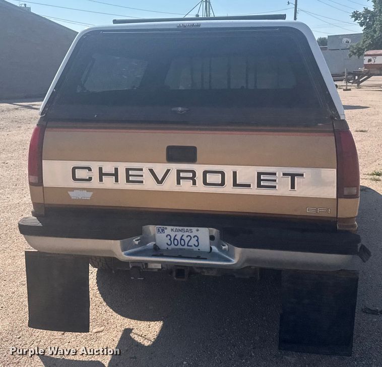 image for item ER2254 1989 Chevrolet C2500 pickup truck