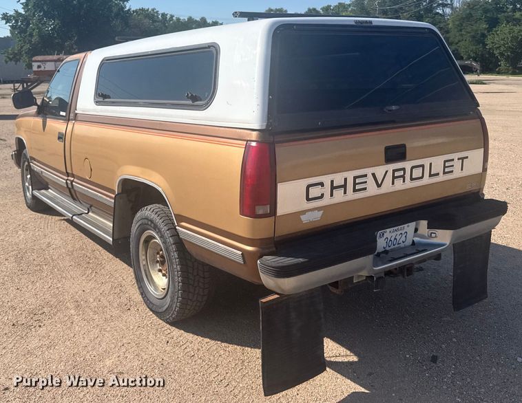 image for item ER2254 1989 Chevrolet C2500 pickup truck
