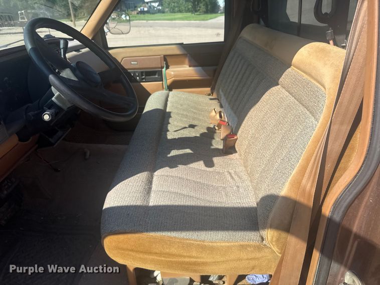 image for item ER2254 1989 Chevrolet C2500 pickup truck