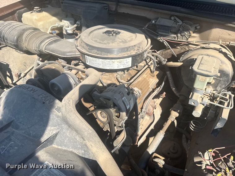 image for item ER2254 1989 Chevrolet C2500 pickup truck