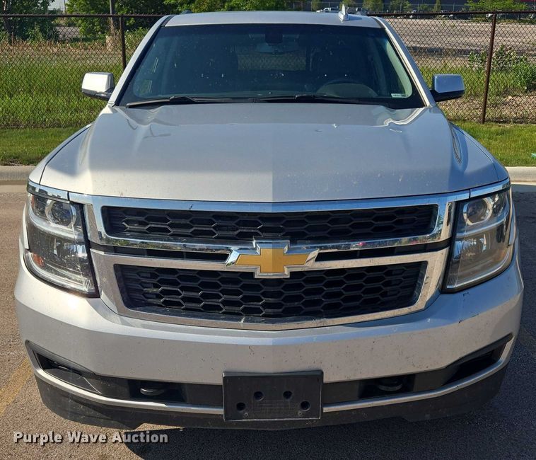 image for item ER5434 2017 Chevrolet Suburban SUV