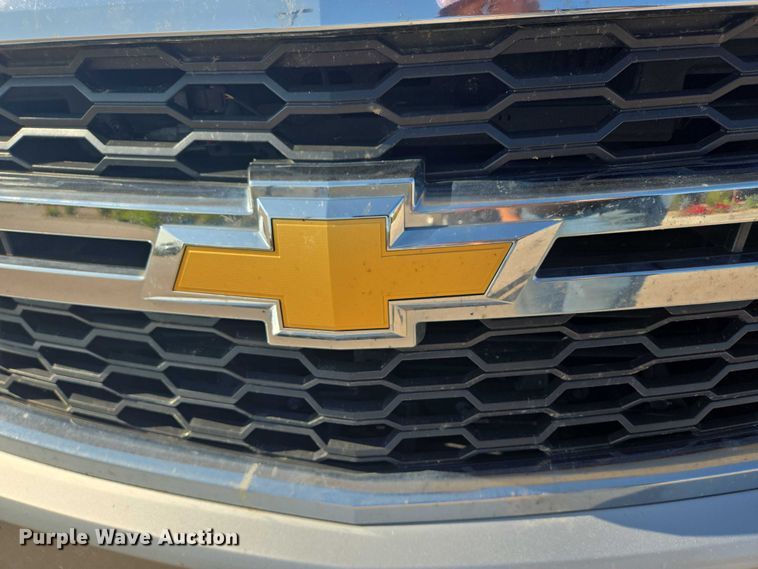 image for item ER5434 2017 Chevrolet Suburban SUV