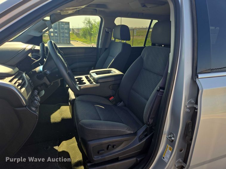 image for item ER5434 2017 Chevrolet Suburban SUV