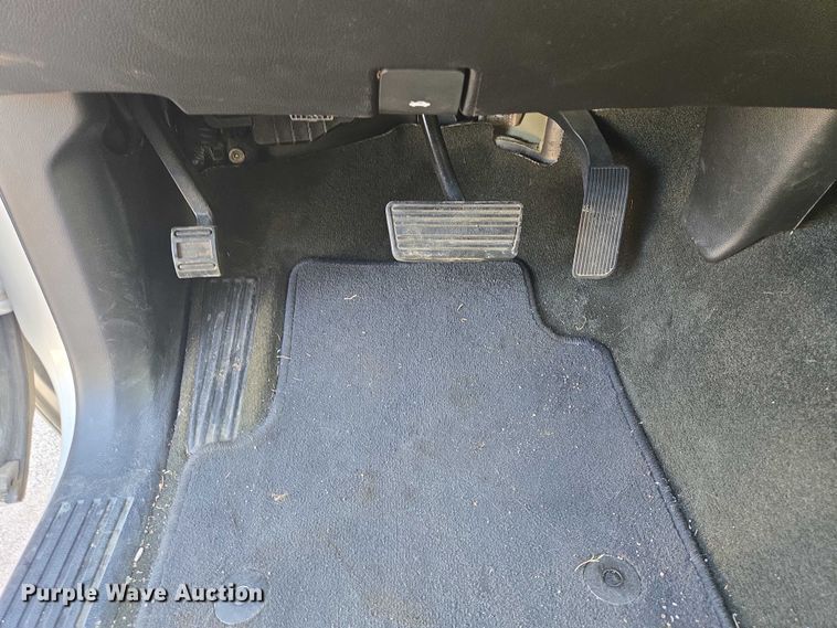 image for item ER5434 2017 Chevrolet Suburban SUV