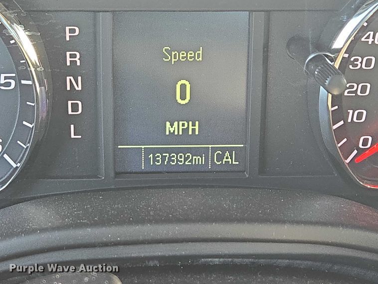 image for item ER5434 2017 Chevrolet Suburban SUV