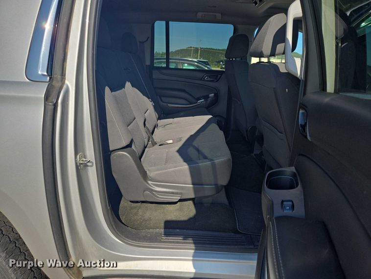 image for item ER5434 2017 Chevrolet Suburban SUV