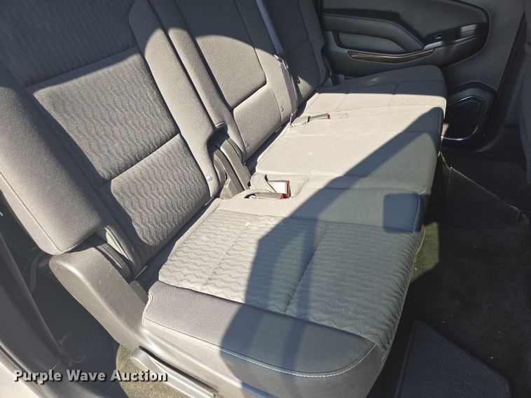 image for item ER5434 2017 Chevrolet Suburban SUV