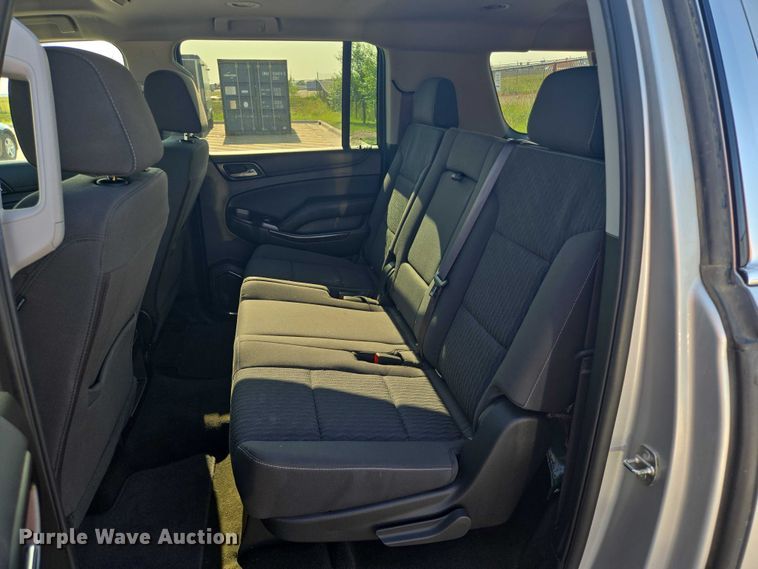 image for item ER5434 2017 Chevrolet Suburban SUV