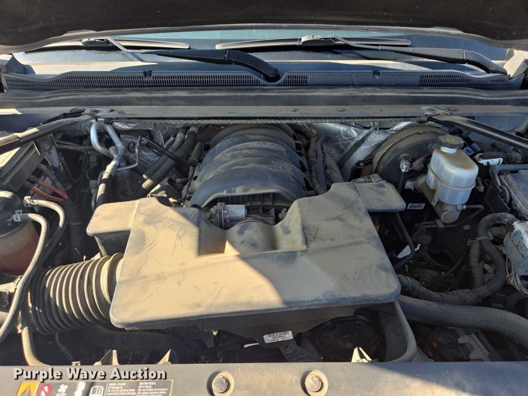 image for item ER5434 2017 Chevrolet Suburban SUV